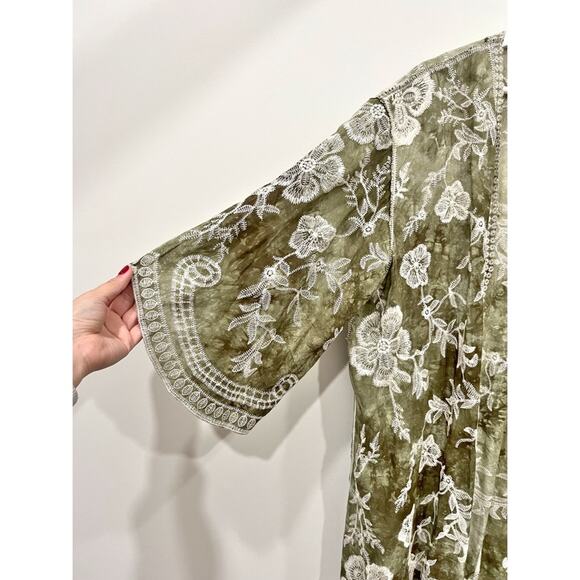 Raj Emery Embroidered Duster Kimono - Picture 5 of 16